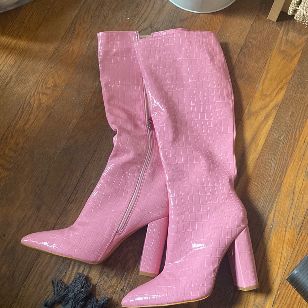 Heeled pink books